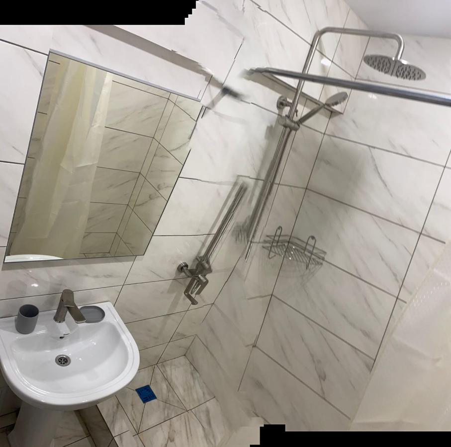Гостевой Дом Атакар Hotel Gagra Exterior foto