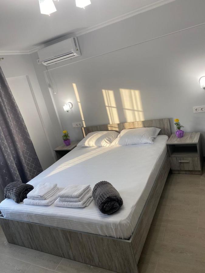 Гостевой Дом Атакар Hotel Gagra Exterior foto