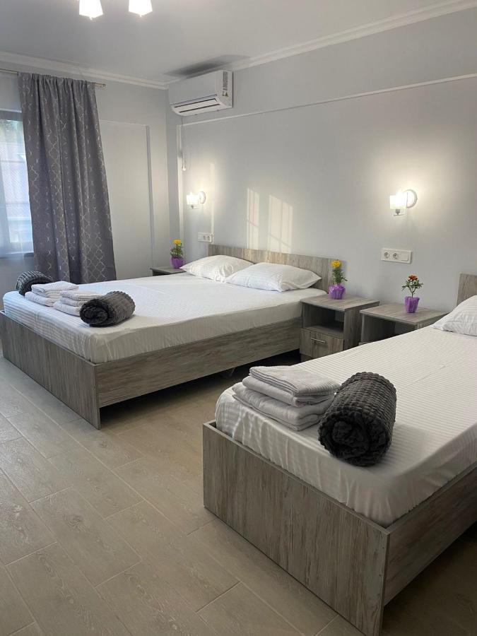 Гостевой Дом Атакар Hotel Gagra Exterior foto