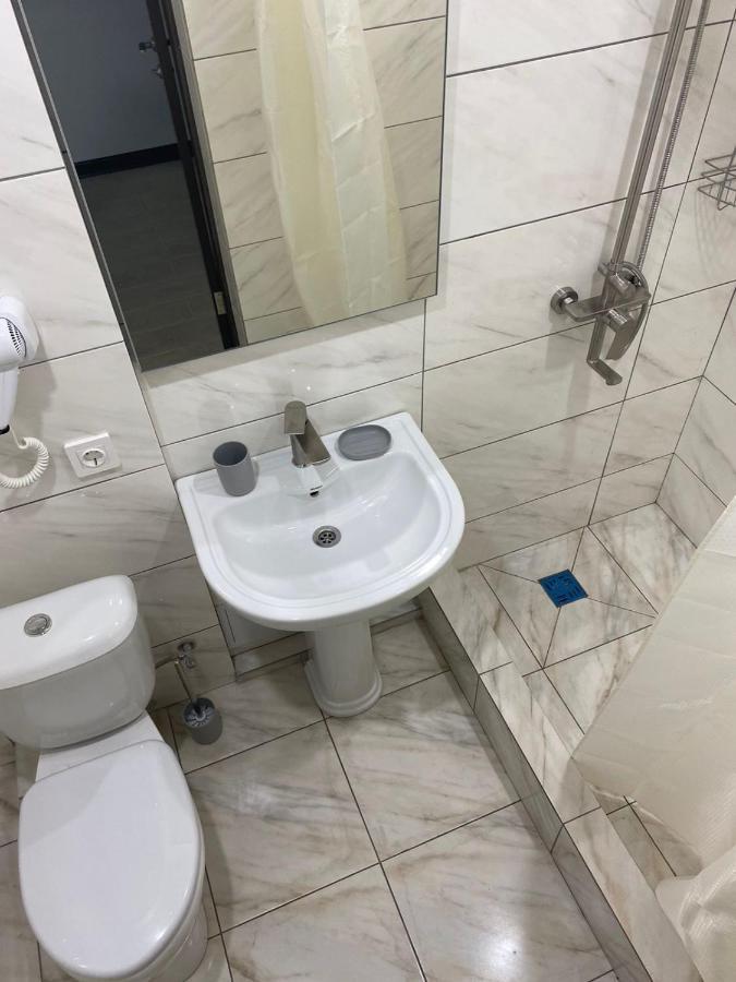 Гостевой Дом Атакар Hotel Gagra Exterior foto